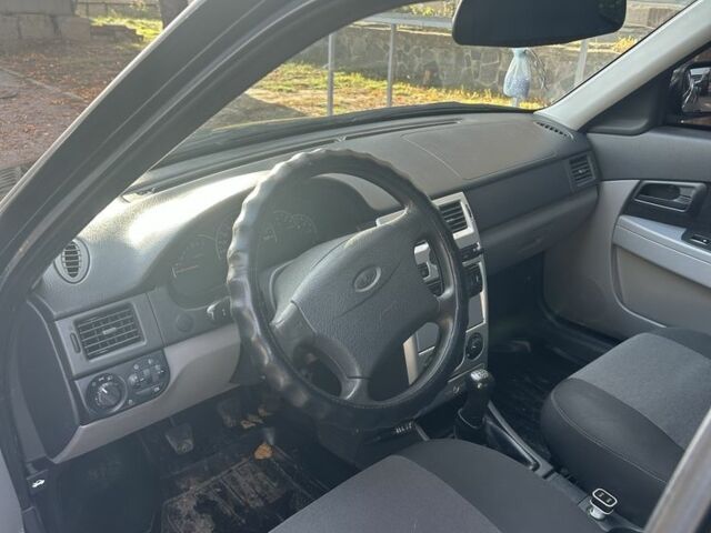 Черный ВАЗ 2170 Priora, объемом двигателя 1.6 л и пробегом 137 тыс. км за 3300 $, фото 7 на Automoto.ua