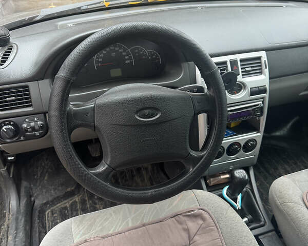 Черный ВАЗ 2170 Priora, объемом двигателя 1.6 л и пробегом 150 тыс. км за 2600 $, фото 8 на Automoto.ua