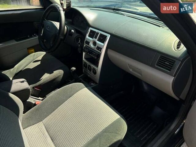Черный ВАЗ 2170 Priora, объемом двигателя 1.6 л и пробегом 215 тыс. км за 2450 $, фото 9 на Automoto.ua