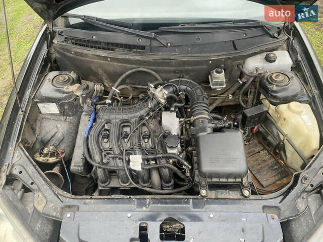 Черный ВАЗ 2170 Priora, объемом двигателя 1.6 л и пробегом 200 тыс. км за 1100 $, фото 4 на Automoto.ua