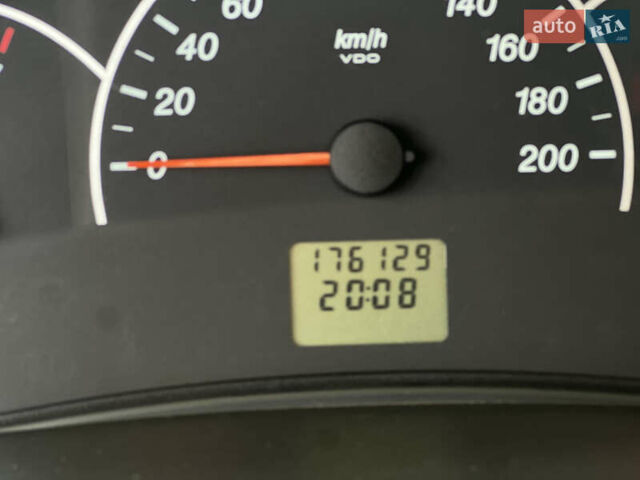 Черный ВАЗ 2170 Priora, объемом двигателя 1.6 л и пробегом 176 тыс. км за 3799 $, фото 11 на Automoto.ua