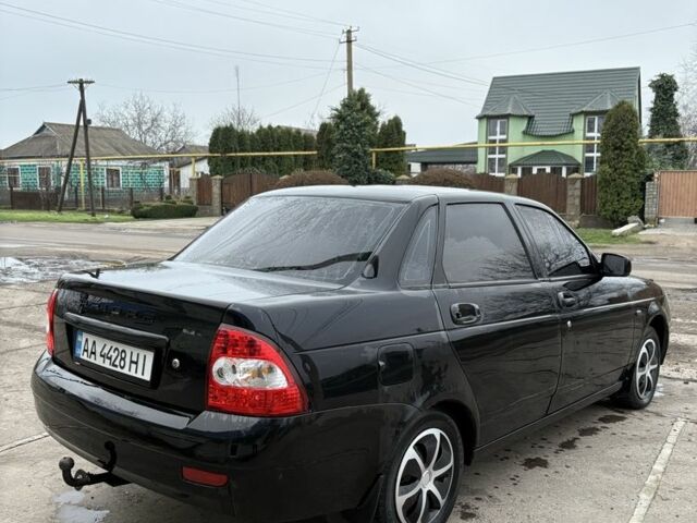 Чорний ВАЗ 2170 Priora, об'ємом двигуна 1.6 л та пробігом 200 тис. км за 1750 $, фото 1 на Automoto.ua