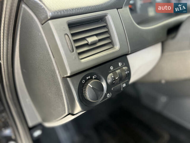 Черный ВАЗ 2170 Priora, объемом двигателя 1.6 л и пробегом 176 тыс. км за 3799 $, фото 9 на Automoto.ua