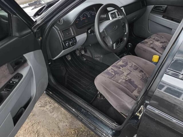 ВАЗ 2170 Priora 2008 в Новомосковске на Automoto.ua Черный ВАЗ 2170 Priora, объемом двигателя 0 л и пробегом 343 тыс. км за 3000 $, фото 6 на Automoto.ua