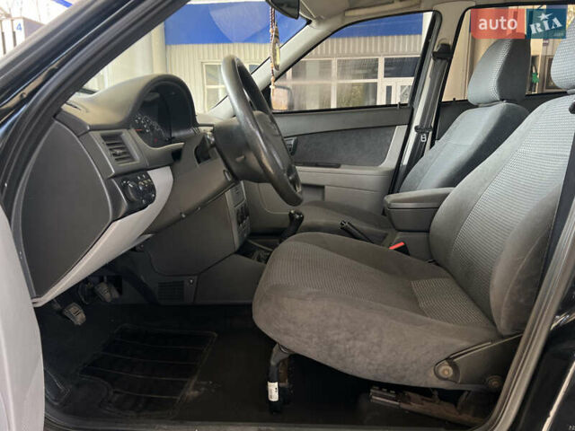 Черный ВАЗ 2170 Priora, объемом двигателя 1.6 л и пробегом 176 тыс. км за 3799 $, фото 6 на Automoto.ua