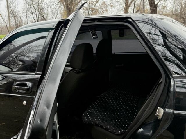 Чорний ВАЗ 2170 Priora, об'ємом двигуна 1.6 л та пробігом 227 тис. км за 1950 $, фото 9 на Automoto.ua