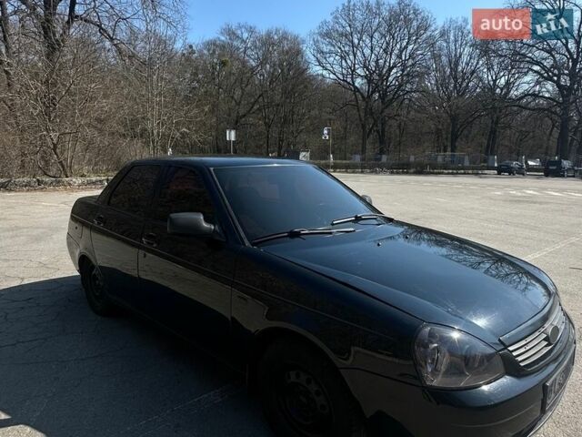 Черный ВАЗ 2170 Priora, объемом двигателя 1.6 л и пробегом 208 тыс. км за 2250 $, фото 5 на Automoto.ua