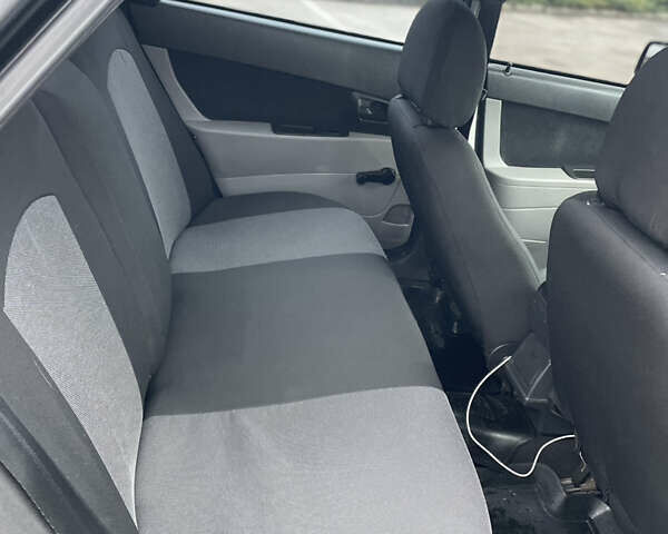 Чорний ВАЗ 2170 Priora, об'ємом двигуна 1.6 л та пробігом 140 тис. км за 3500 $, фото 2 на Automoto.ua