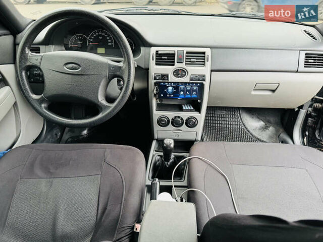Чорний ВАЗ 2170 Priora, об'ємом двигуна 1.6 л та пробігом 144 тис. км за 3100 $, фото 4 на Automoto.ua