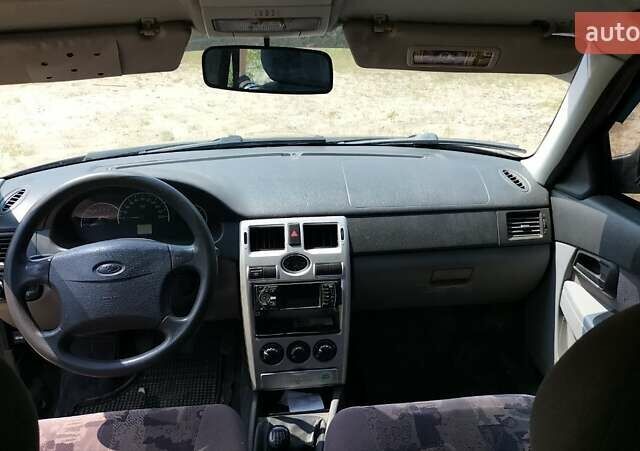 Черный ВАЗ 2170 Priora, объемом двигателя 1.6 л и пробегом 173 тыс. км за 1300 $, фото 1 на Automoto.ua