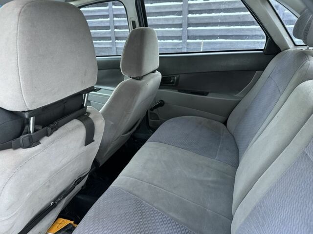 Чорний ВАЗ 2170 Priora, об'ємом двигуна 1.6 л та пробігом 280 тис. км за 1600 $, фото 5 на Automoto.ua