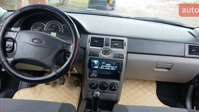 Черный ВАЗ 2170 Priora, объемом двигателя 1.6 л и пробегом 121 тыс. км за 3000 $, фото 13 на Automoto.ua