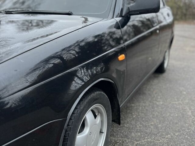 Черный ВАЗ 2170 Priora, объемом двигателя 1.6 л и пробегом 155 тыс. км за 2600 $, фото 2 на Automoto.ua