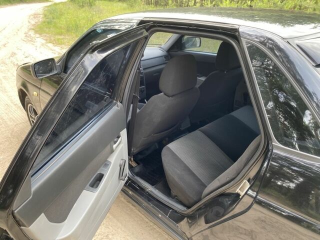 Черный ВАЗ 2170 Priora, объемом двигателя 1.6 л и пробегом 185 тыс. км за 2450 $, фото 11 на Automoto.ua