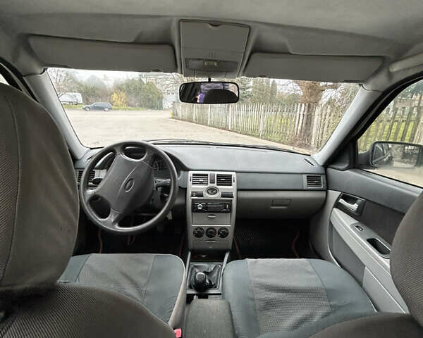 Чорний ВАЗ 2170 Priora, об'ємом двигуна 1.6 л та пробігом 240 тис. км за 1700 $, фото 6 на Automoto.ua