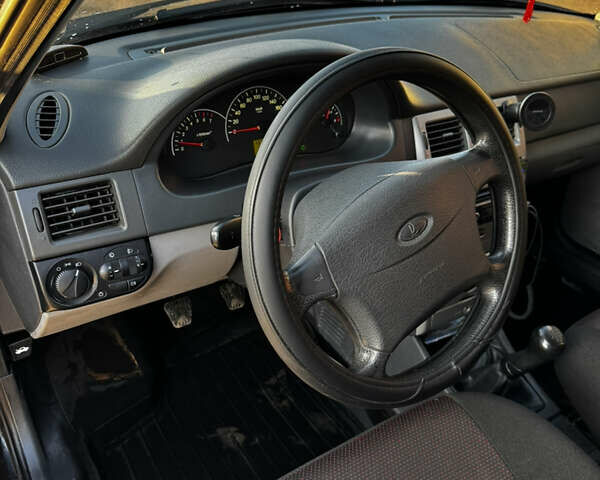 Черный ВАЗ 2170 Priora, объемом двигателя 1.6 л и пробегом 137 тыс. км за 3750 $, фото 18 на Automoto.ua