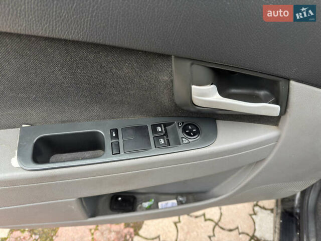 Чорний ВАЗ 2170 Priora, об'ємом двигуна 1.6 л та пробігом 165 тис. км за 1650 $, фото 7 на Automoto.ua