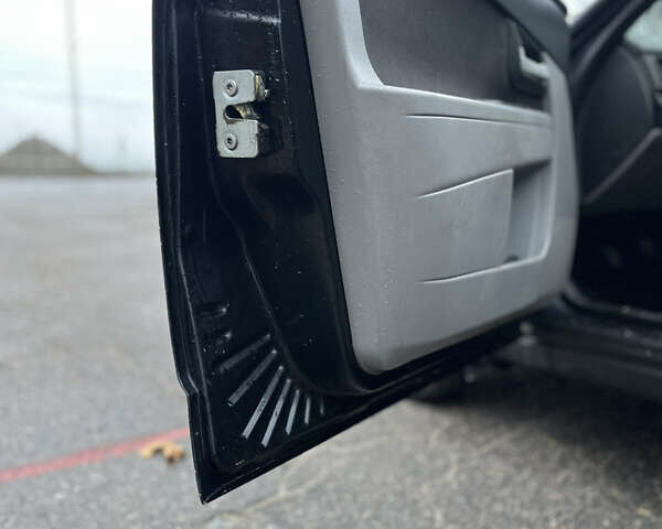 Черный ВАЗ 2170 Priora, объемом двигателя 1.6 л и пробегом 157 тыс. км за 2500 $, фото 8 на Automoto.ua