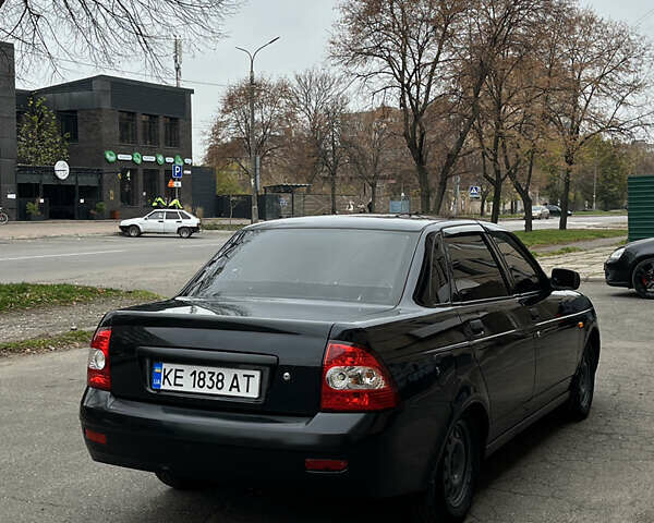 Черный ВАЗ 2170 Priora, объемом двигателя 1.6 л и пробегом 195 тыс. км за 3000 $, фото 2 на Automoto.ua