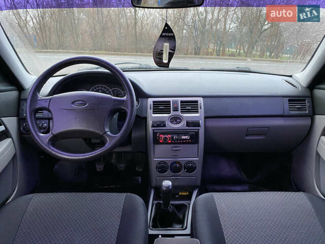Черный ВАЗ 2170 Priora, объемом двигателя 1.6 л и пробегом 159 тыс. км за 2950 $, фото 13 на Automoto.ua