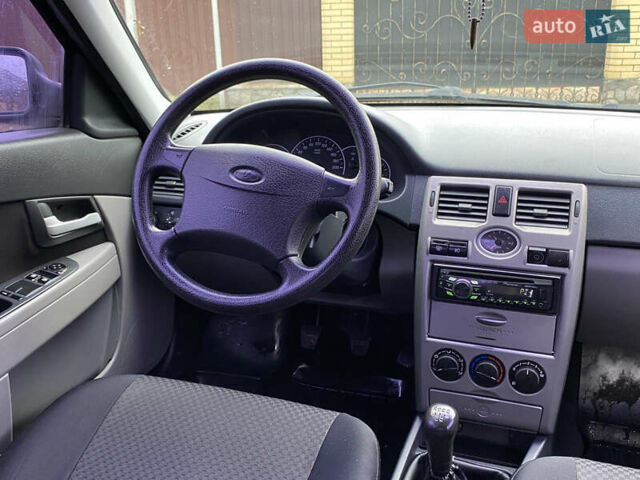 Черный ВАЗ 2170 Priora, объемом двигателя 1.6 л и пробегом 159 тыс. км за 3000 $, фото 12 на Automoto.ua