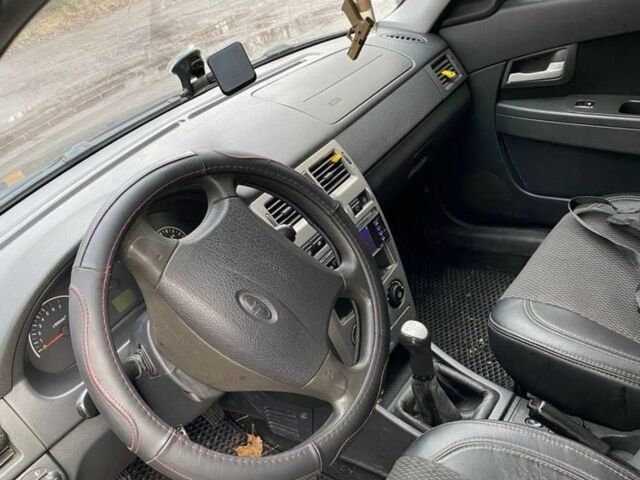 Черный ВАЗ 2170 Priora, объемом двигателя 1.6 л и пробегом 235 тыс. км за 2500 $, фото 5 на Automoto.ua