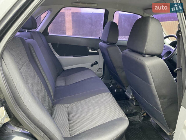 Черный ВАЗ 2170 Priora, объемом двигателя 1.6 л и пробегом 159 тыс. км за 3000 $, фото 10 на Automoto.ua