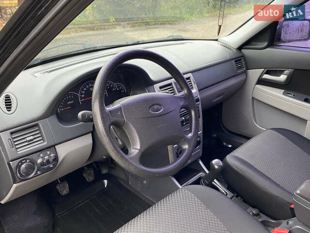 Черный ВАЗ 2170 Priora, объемом двигателя 1.6 л и пробегом 159 тыс. км за 3000 $, фото 13 на Automoto.ua