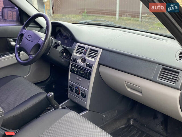 Черный ВАЗ 2170 Priora, объемом двигателя 1.6 л и пробегом 159 тыс. км за 3000 $, фото 9 на Automoto.ua