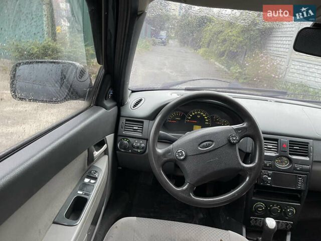 Черный ВАЗ 2170 Priora, объемом двигателя 1.6 л и пробегом 200 тыс. км за 1850 $, фото 6 на Automoto.ua