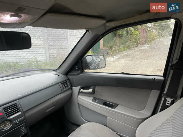 Черный ВАЗ 2170 Priora, объемом двигателя 1.6 л и пробегом 200 тыс. км за 1850 $, фото 5 на Automoto.ua