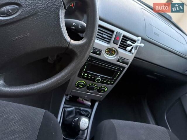 Черный ВАЗ 2170 Priora, объемом двигателя 1.6 л и пробегом 165 тыс. км за 4300 $, фото 9 на Automoto.ua