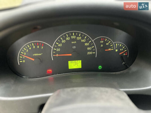 Коричневый ВАЗ 2170 Priora, объемом двигателя 0 л и пробегом 180 тыс. км за 900 $, фото 7 на Automoto.ua