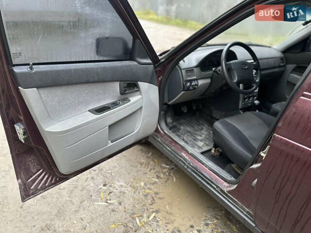 Коричневый ВАЗ 2170 Priora, объемом двигателя 0 л и пробегом 180 тыс. км за 900 $, фото 4 на Automoto.ua