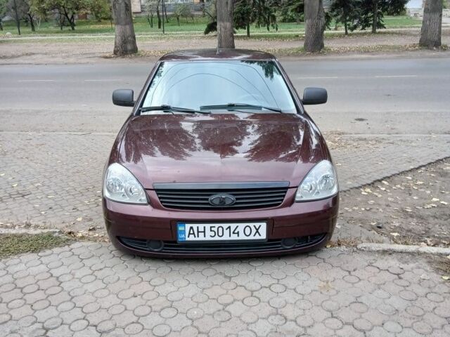 Красный ВАЗ 2170 Priora, объемом двигателя 1.6 л и пробегом 158 тыс. км за 3300 $, фото 3 на Automoto.ua