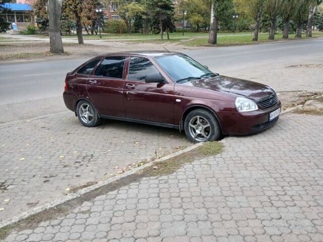 Красный ВАЗ 2170 Priora, объемом двигателя 1.6 л и пробегом 158 тыс. км за 3300 $, фото 4 на Automoto.ua