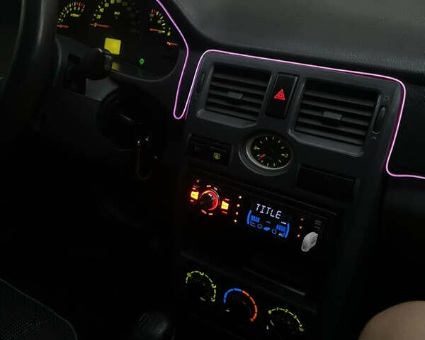 Красный ВАЗ 2170 Priora, объемом двигателя 1.6 л и пробегом 237 тыс. км за 2600 $, фото 16 на Automoto.ua