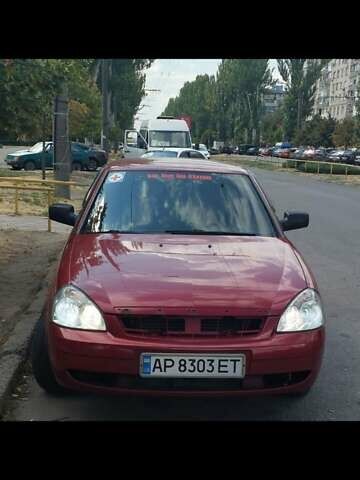 Красный ВАЗ 2170 Priora, объемом двигателя 1.6 л и пробегом 77 тыс. км за 2424 $, фото 2 на Automoto.ua