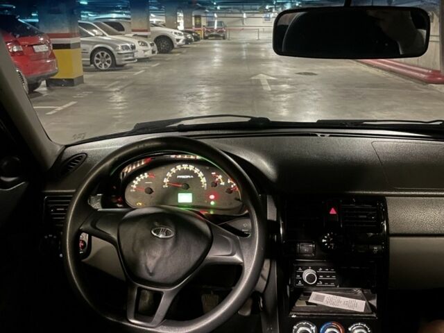 Червоний ВАЗ 2170 Priora, об'ємом двигуна 1.6 л та пробігом 342 тис. км за 1400 $, фото 5 на Automoto.ua