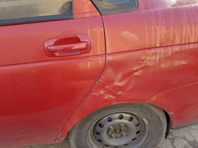 Червоний ВАЗ 2170 Priora, об'ємом двигуна 1.6 л та пробігом 342 тис. км за 1400 $, фото 4 на Automoto.ua