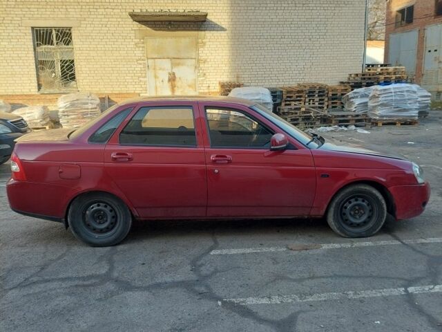 Червоний ВАЗ 2170 Priora, об'ємом двигуна 1.6 л та пробігом 342 тис. км за 1400 $, фото 2 на Automoto.ua