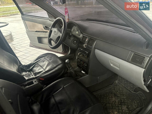ВАЗ 2170 Priora 2008 в Кривом Роге на Automoto.ua Красный ВАЗ 2170 Priora, объемом двигателя 1.6 л и пробегом 202 тыс. км за 2499 $, фото 6 на Automoto.ua