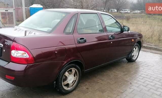 Червоний ВАЗ 2170 Priora, об'ємом двигуна 1.6 л та пробігом 172 тис. км за 3200 $, фото 7 на Automoto.ua