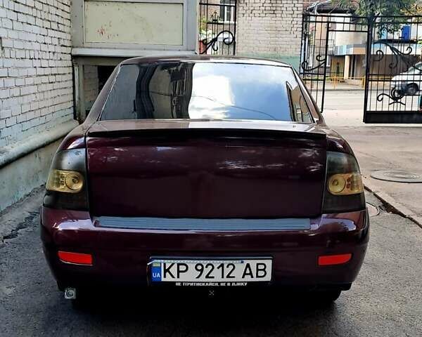 Червоний ВАЗ 2170 Priora, об'ємом двигуна 1.6 л та пробігом 156 тис. км за 3050 $, фото 5 на Automoto.ua