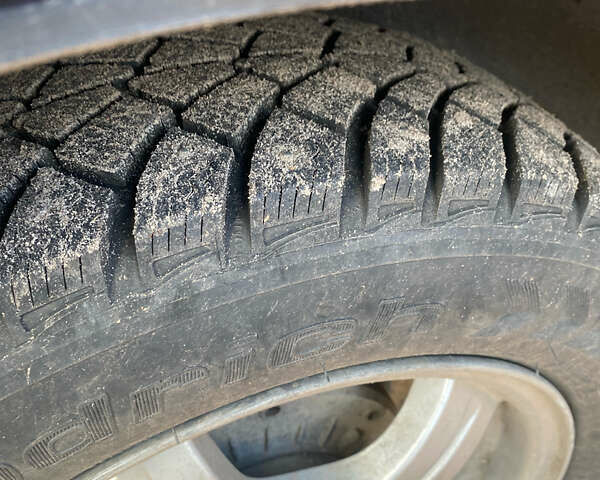 Красный ВАЗ 2170 Priora, объемом двигателя 1.6 л и пробегом 200 тыс. км за 2300 $, фото 9 на Automoto.ua