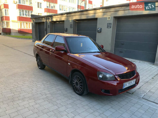 Красный ВАЗ 2170 Priora, объемом двигателя 1.6 л и пробегом 170 тыс. км за 2100 $, фото 2 на Automoto.ua