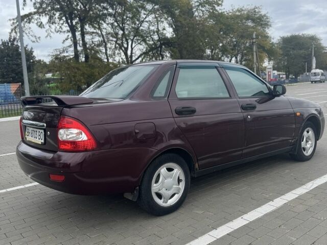 Красный ВАЗ 2170 Priora, объемом двигателя 1.6 л и пробегом 142 тыс. км за 2200 $, фото 5 на Automoto.ua
