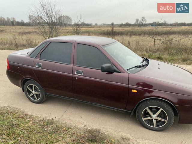 Красный ВАЗ 2170 Priora, объемом двигателя 1.6 л и пробегом 152 тыс. км за 3600 $, фото 9 на Automoto.ua