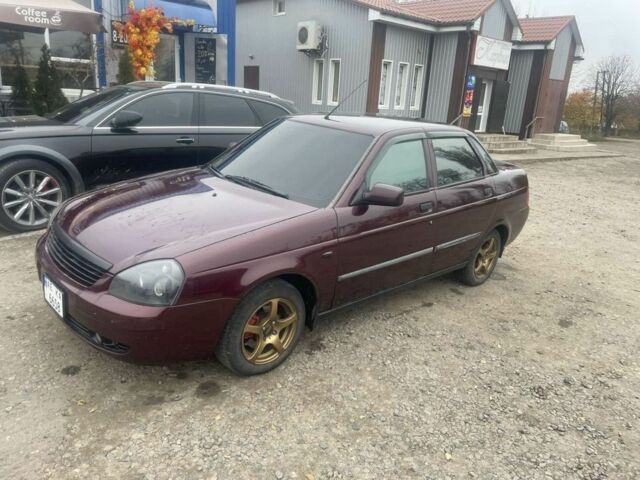 Красный ВАЗ 2170 Priora, объемом двигателя 1.6 л и пробегом 197 тыс. км за 3150 $, фото 5 на Automoto.ua