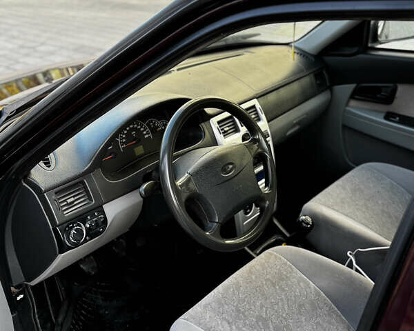 Червоний ВАЗ 2170 Priora, об'ємом двигуна 1.6 л та пробігом 200 тис. км за 2650 $, фото 21 на Automoto.ua